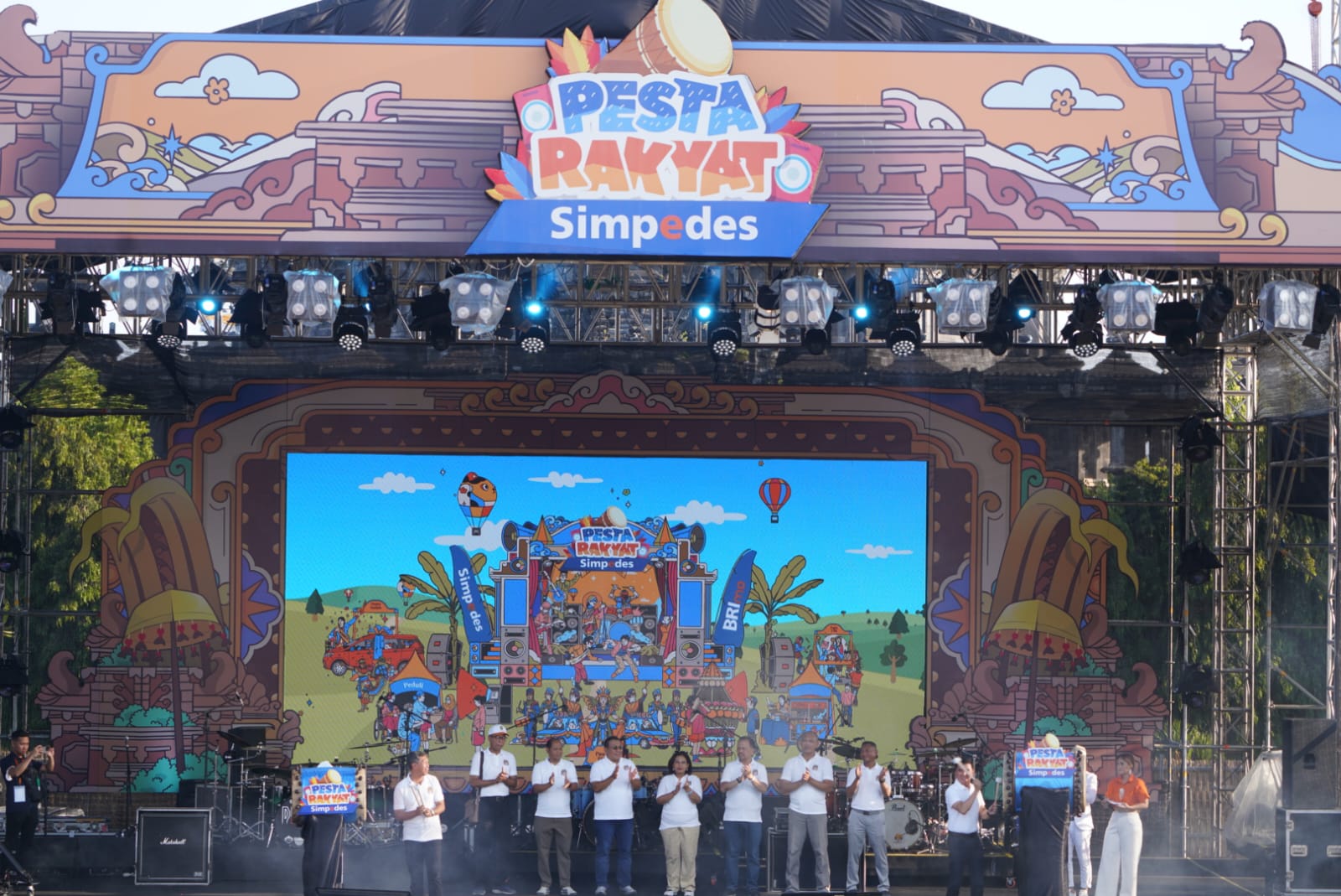 Wujudkan Kepedulian Ekonomi, BRI Libatkan 100 UMKM Binaan dan Hiburan Band dalam Pesta Rakyat Simpedes Denpasar