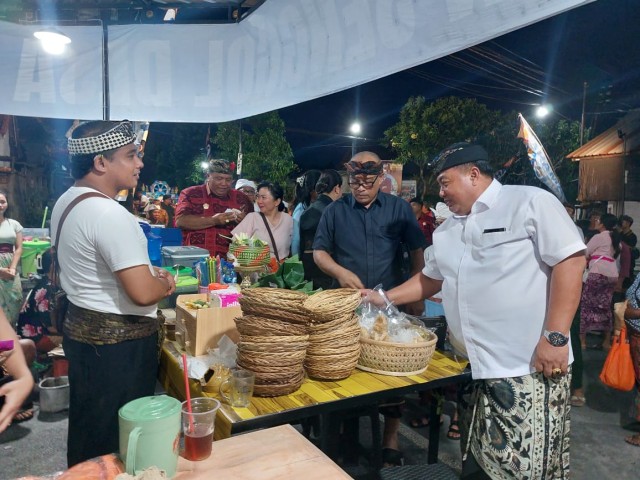 Geliatkan Perekonomian, Desa Adat Batuyang Launching Pasar Senggol Mini