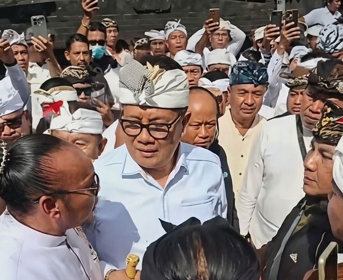 Ratusan Pemedek Tangkas Kori Agung Datangi Pura, Pengurus Tegaskan Hanya Miskomunikasi
